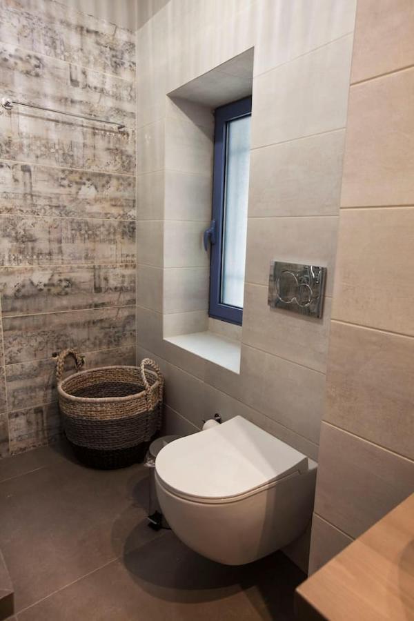 Pagrati Hilton Location Bentzi Family Suite 5 Atenas Exterior foto